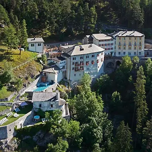 Qc Terme Bagni Vecchi 4* Бормио